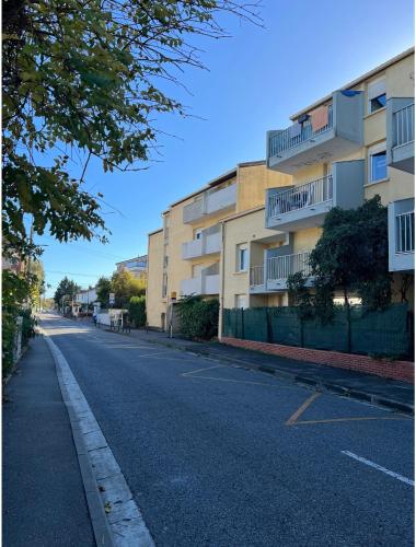 Rangueil Stay - Parking - WiFi - Self Check-in - proche hôpital