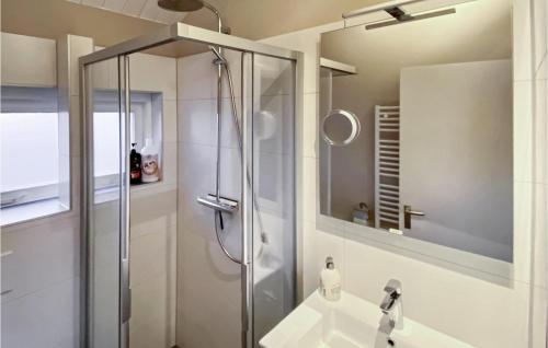 Koupelna v ubytování 1 Bedroom Gorgeous Home In Zoutelande
