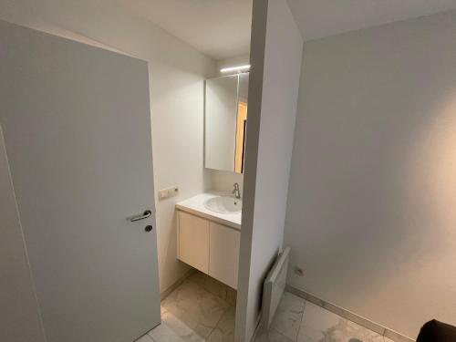 Koupelna v ubytování Seaview Terlinck II - Luxe hoekappartement met zeezicht 6 personen