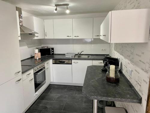 Kuchyň nebo kuchyňský kout v ubytování El Greco Ferienwohnung