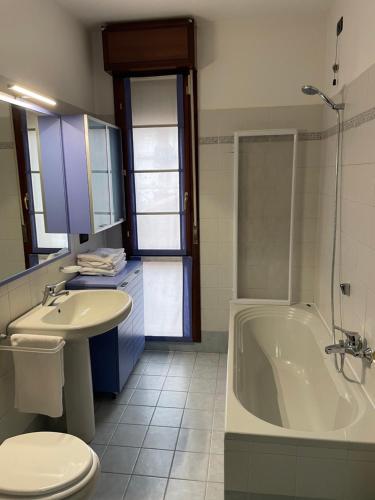 Ένα μπάνιο στο Casa Pietro