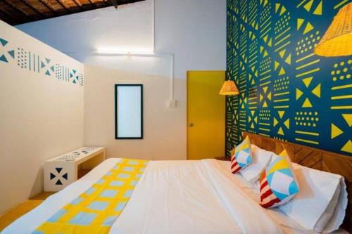 En eller flere senge i et værelse på Luxury 6 BHK Villa with Private Swimming Pool