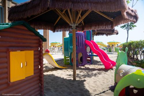 Gallery image of Hotel Quattro Palme in Tortoreto Lido