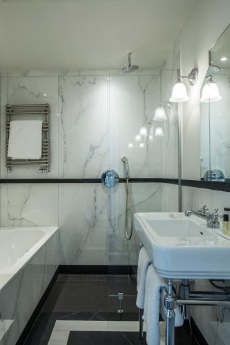 Hôtel Saint-Pétersbourg Opéra & Spa photo 65