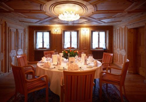 Ruang duduk di Hotel Seehof Davos