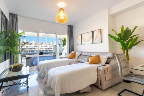WintowinRentals Apartamento de lujo en medio de Puerto Marina.