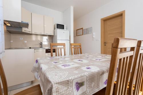 Gallery image of Apartments Crnekovic Jasna in Baška