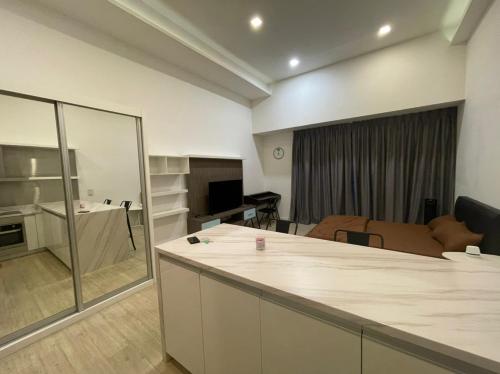 EmEx Luxurious Stay T2U10