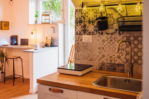 Cucina o angolo cottura di Olio su Tela