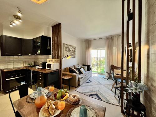 Albufeira Stylish 1 by Homing