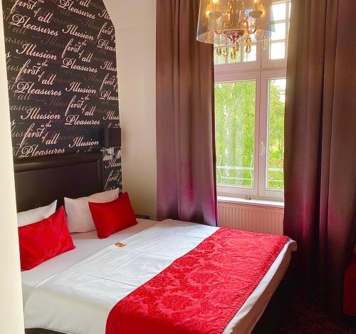 Postel nebo postele na pokoji v ubytování Hotel Kronprinz