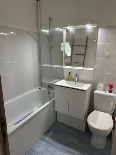 Zdjęcie z galerii obiektu Appart chaleureux chez seb&laeti w mieście Boulogne-sur-Mer
