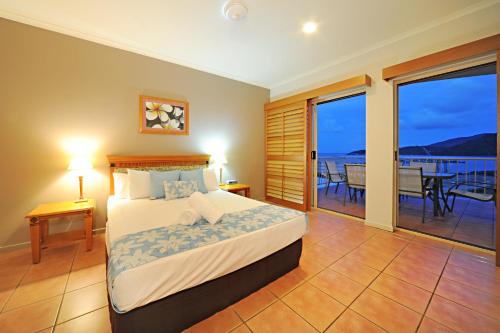 Gallery image of at Boathaven Bay Holiday Apartments in Airlie Beach