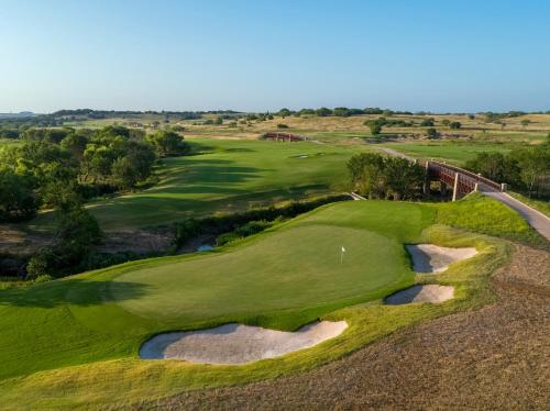 Golf v hotelu nebo okolí