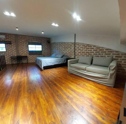 MR HOST17 Loft diseño industrial