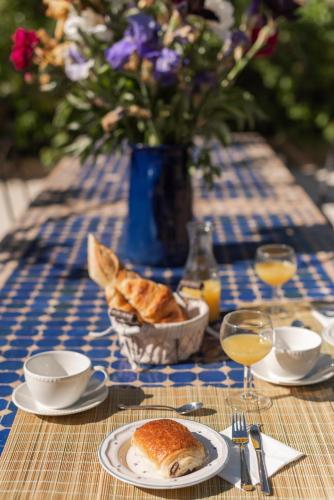 Photo de la galerie de l'établissement Le Mas Silvestre, à Saint-Saturnin-lès-Apt