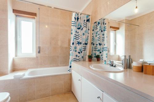 Best Houses 27: Duplex Baleal Beach Retreat