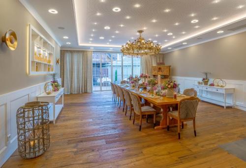 Εστιατόριο ή άλλο μέρος για φαγητό στο Hotel Krone