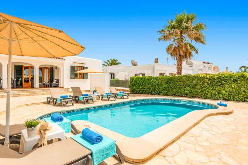 Fotografie z fotogalerie ubytování Villa Paco v destinaci Cala en Blanes