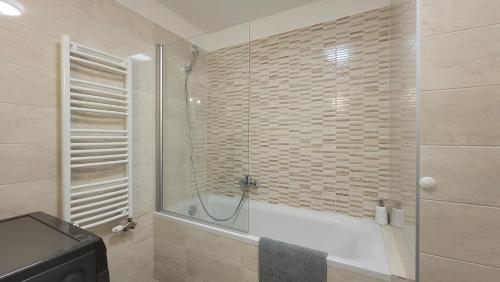 Kylpyhuone majoituspaikassa MM D Home Apartment