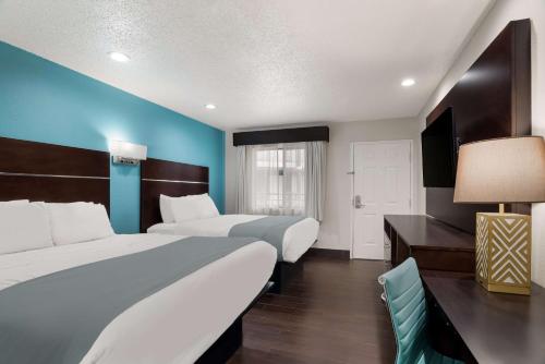 Laredo Hotel Innにあるベッド
