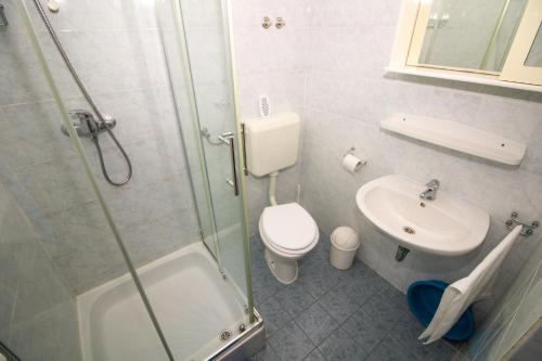 Apartments by the sea Baska, Krk - 20424