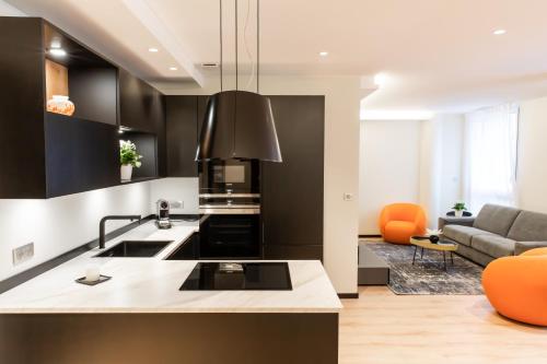 Suite Romanée 6 personnes vue Cathédrale 2 Places de parking