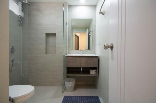 Koupelna v ubytování Mantra Beach condominium By AProperty
