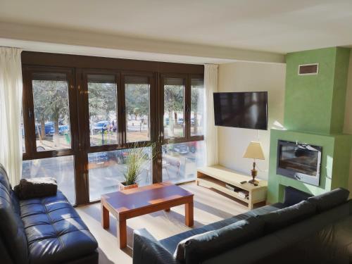 ViveSierraNevada PLAZA 2dorm 2baños CONSTELACION junto ski telecabina Borreguiles