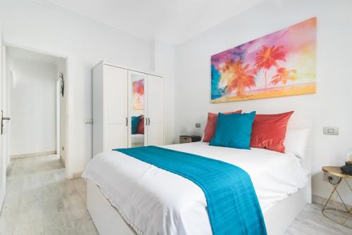 Posteľ alebo postele v izbe v ubytovaní Home2Book Design Cool Center Apt Las Palmas