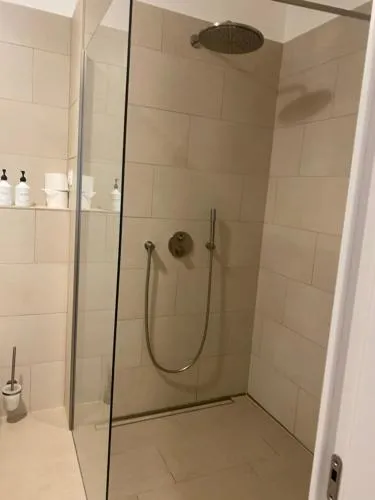 Pure Berlin Apartments - for up to 5 guests near Uber Arena, central, stylish photo 13
