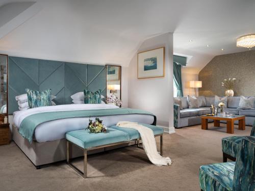 Voodi või voodid majutusasutuse Castleknock Hotel toas