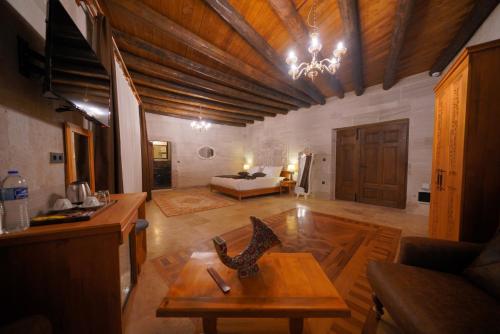 Χώρος καθιστικού στο Cappadocia Secret Hill Cave Suites