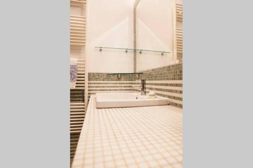 Kúpeľňa v ubytovaní CASA BOTANIC GARDEN: CITY CENTER, GROUNDFLOOR!