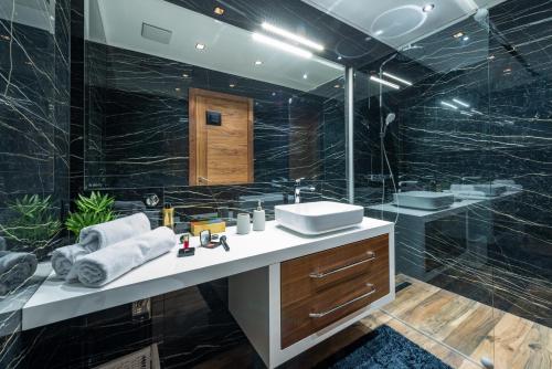 Deluxe Apartment Marangun