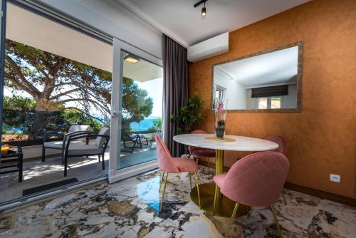 Deluxe Apartment Marangun