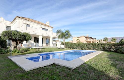 Fotografie z fotogalerie ubytování Luxury 5bedroom Villa Casares Costa v destinaci Casares