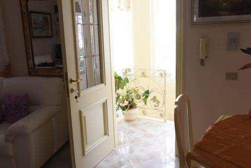 Gallery image of Luminoso e accogliente appartamento AGO & ANTO in Carloforte