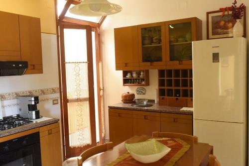 Gallery image of Luminoso e accogliente appartamento AGO & ANTO in Carloforte