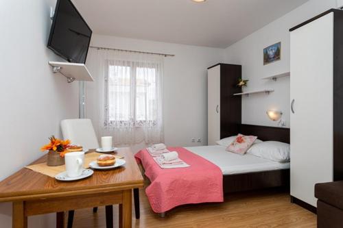 Apartments Marinko