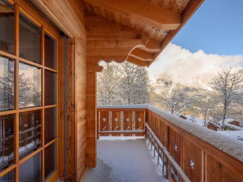 Chalet Helene by Interhome a l'hivern