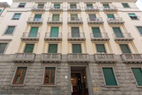 Stylish four bedrooms apartment - Florence center