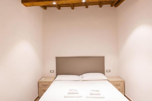 Cozy and Charmin 3BR Apartment Steps By Duomo