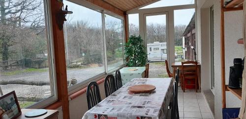Μπαλκόνι ή βεράντα στο ferme équestre des abrons