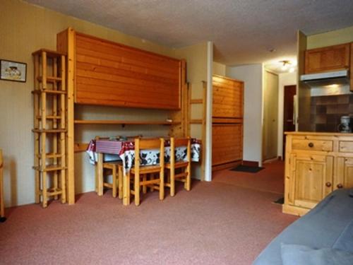 Studio 4 pers, proche pistes et commerces, animaux acceptés - FR-1-636-167