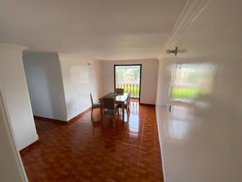 Φωτογραφία από το άλμπουμ του Privado y comodo, amoblado apartamento, Roldanillo σε Roldanillo