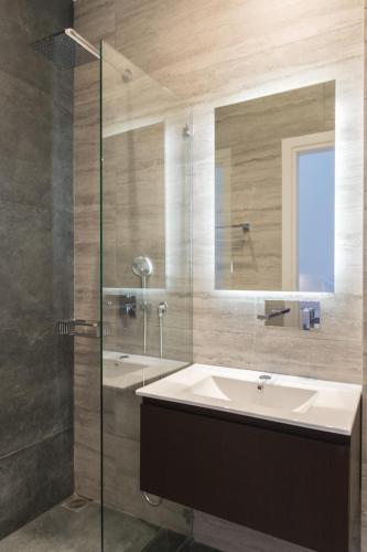Voda Luxury Residence #501 - Acropolis View Rooftop