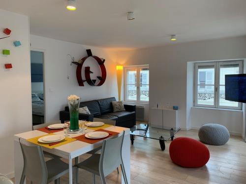 LE TI ROCHELAIS, superbe appart, design, cosy, vieux-port au calme