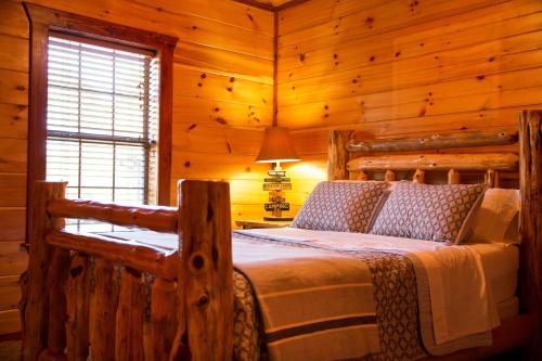 Hilltop at Eagle Ridge cabin – Photos 2