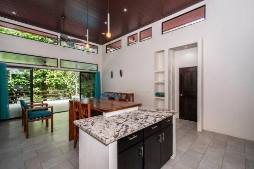River view, 5 min beach, 2 beds – Photos 5